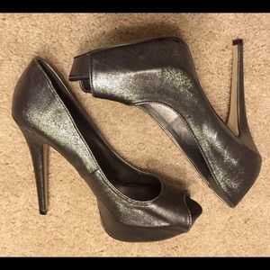 Metallic silver/gray heels