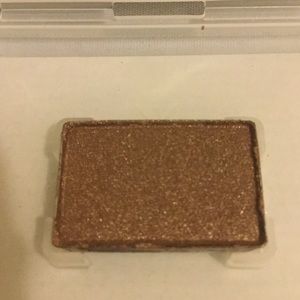 Mineral a Eye Color in Chocolate Kiss