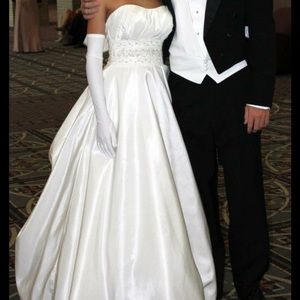 Debutant/wedding dress