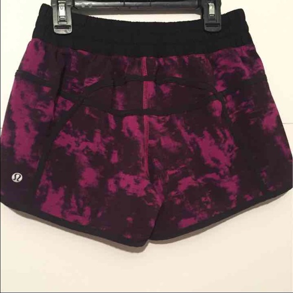 **SOLD** Lululemon tracker shorts