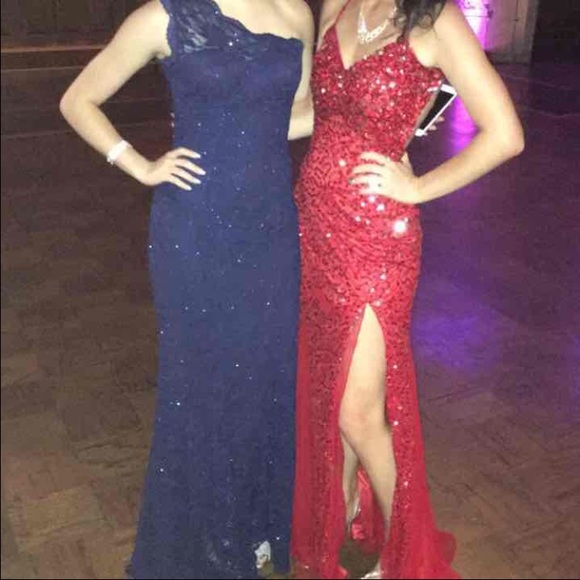 Red prom dress - Picture 2 of 3