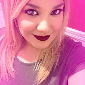 Meet your Posher, Lorena