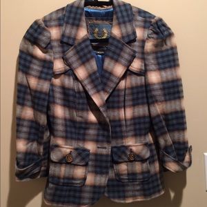 Guess plaid 3/4 length blazer. Size M