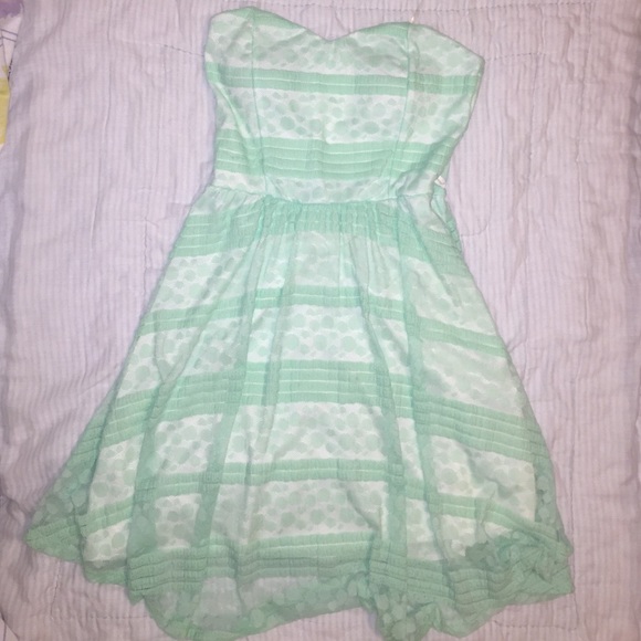 Strapless green above knee to knee length dress
