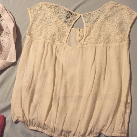 Cream summer thin lace shirt - Picture 2 of 3