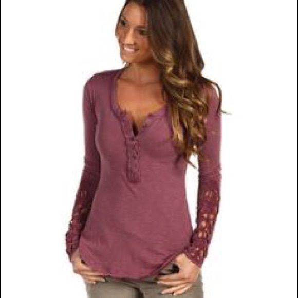 Mudd crochet sleeve Henley in GREY