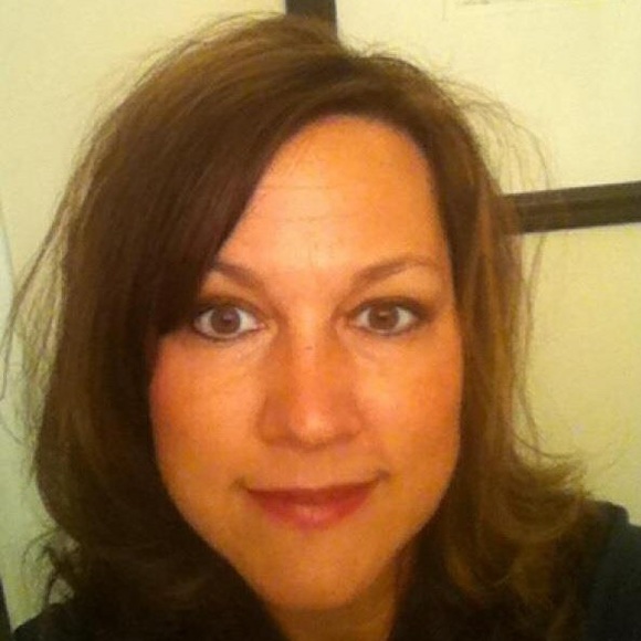 Meet your Posher, Carrie - Picture 1 of 1