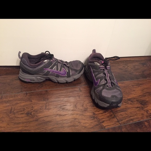 Nike sneakers (8)