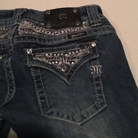 Miss Me Denim - Miss Me capris size 27