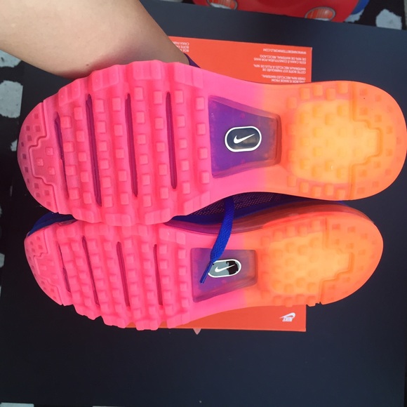 NIKE WOMENS AIR MAX GAMMA RYL SZ 7 new - Picture 3 of 4