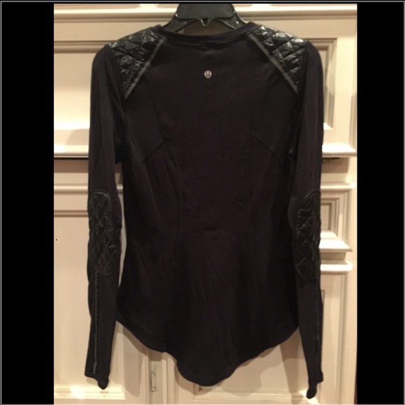 lululemon athletica Tops - Lululemon Quilted Patch Detail long sleeve Top