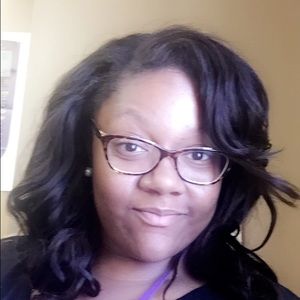 Meet your Posher, Mesha