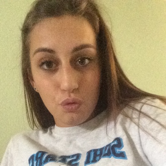 Meet your Posher, Myra