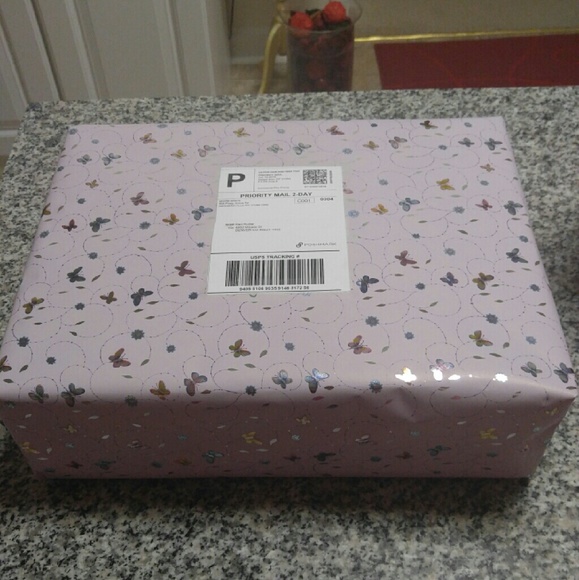 SOLD to @karilr