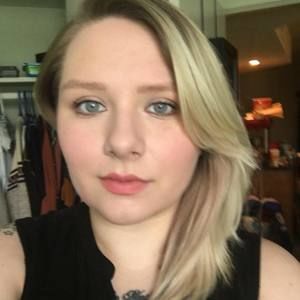 Meet your Posher, Angelica