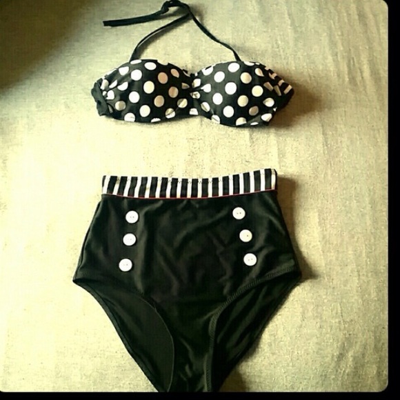 Pinup bathing suit