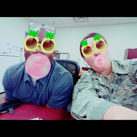 Meet your Posher, Felicia - Picture 3 of 6