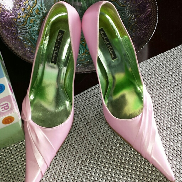 Sexy Pink Pointy Toe Pump