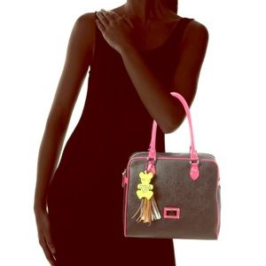 GUESS Korry satchel(black)