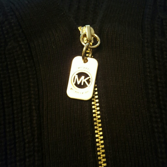 Sweater - Picture 2 of 2