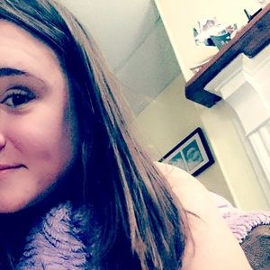 Meet your Posher, Rebecca