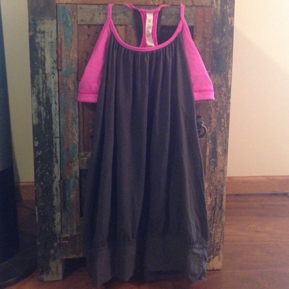 Lululemon tank top with bra attached