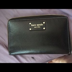GUC Kate spade travel wallet