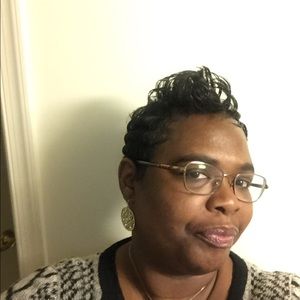 Meet your Posher, Joyce