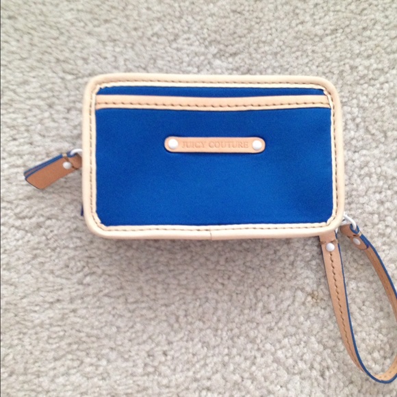 Juicy Couture wristlet
