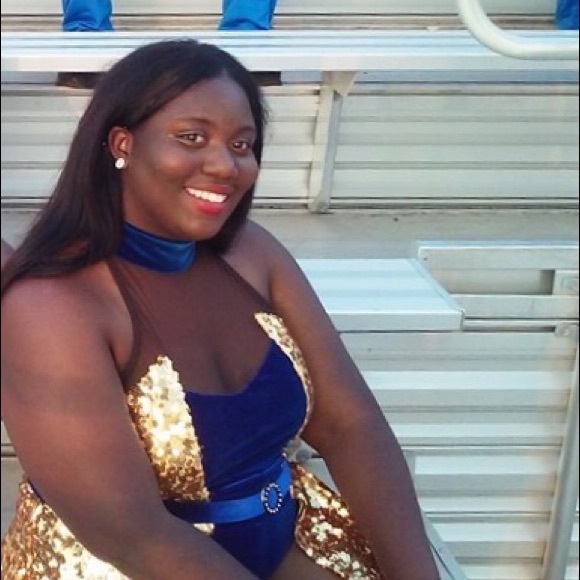 Meet your Posher, Aaliyah - Picture 1 of 1