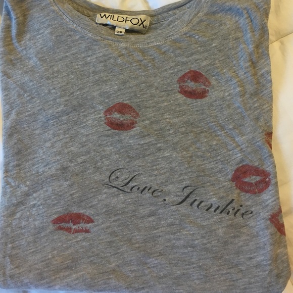 WILDFOX "Love Junkie" tee