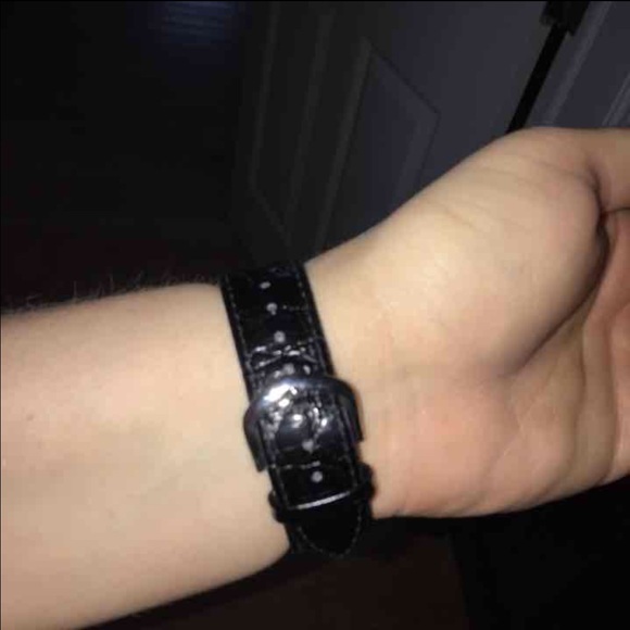 Watch - Picture 3 of 3
