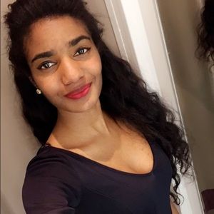 Meet your Posher, Maisha