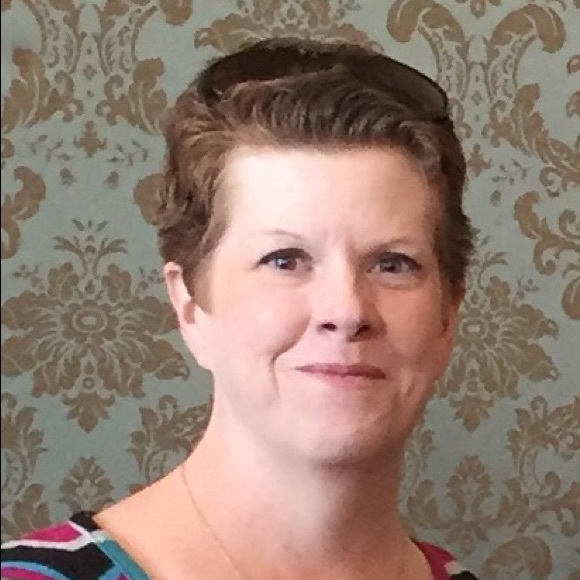 Meet your Posher, Deloris