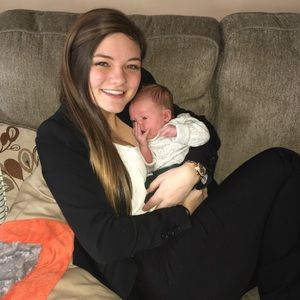 Meet your Posher, Ally