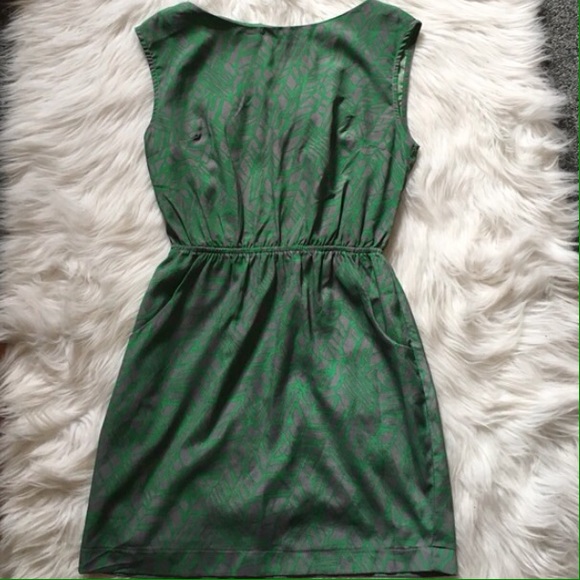 Francesca's Collections Dresses & Skirts - Green/gray printed dress