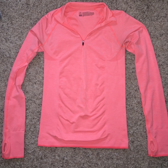 Victoria's Secret Sport top