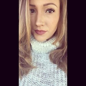 Meet your Posher, Kellye