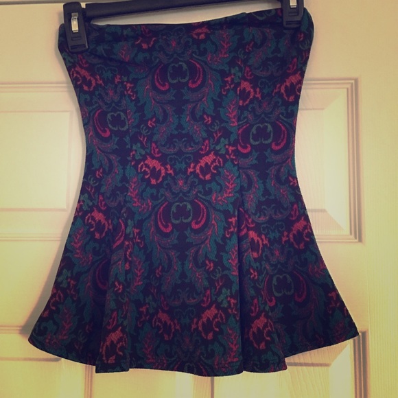 Floral peplum tube top