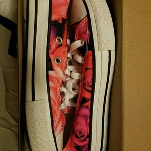 Converse Allstar pink roses sneaker