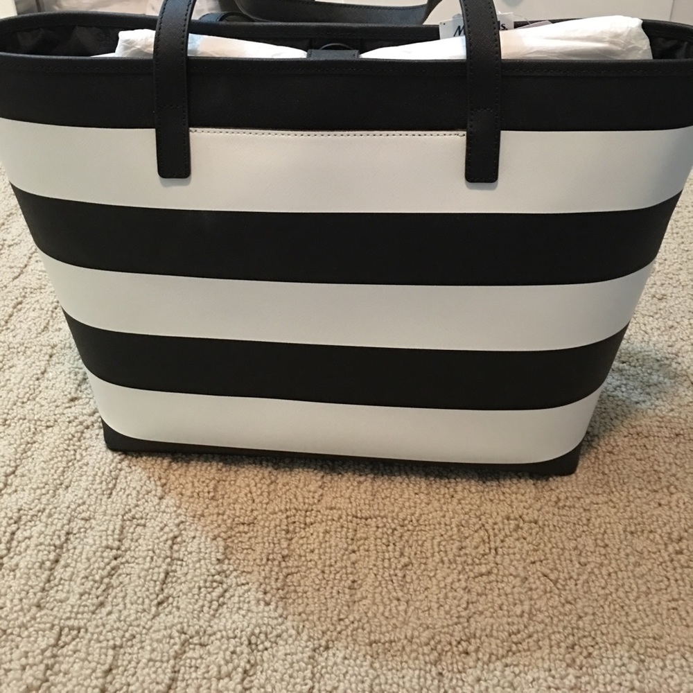 Michael Kors Large Jetset Stripe. Price Firm - Picture 6 of 8