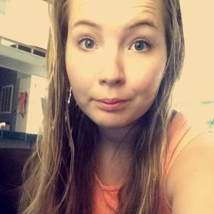 Meet your Posher, Jasmine