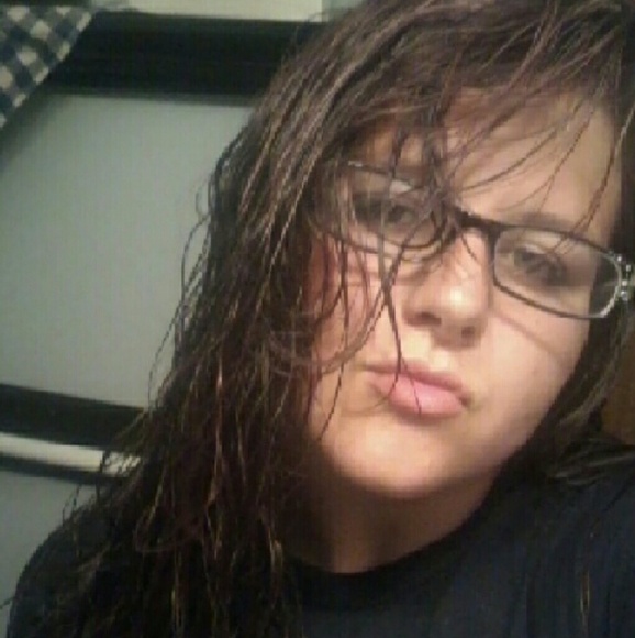 Meet your Posher, Bri - Picture 1 of 1