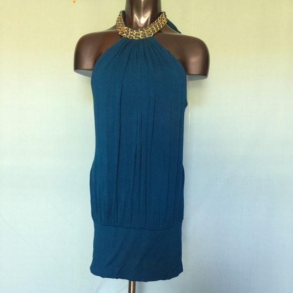 Stretchy dress with a chain halter neck