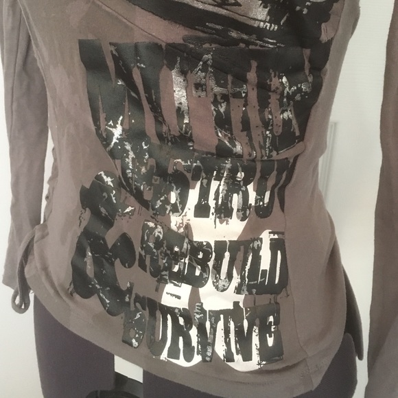 Grey long sleeve tee small - Picture 4 of 4