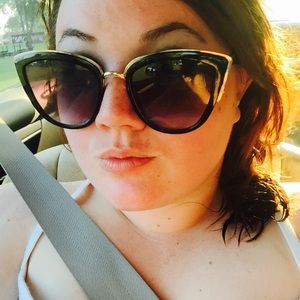 Meet your Posher, Tori