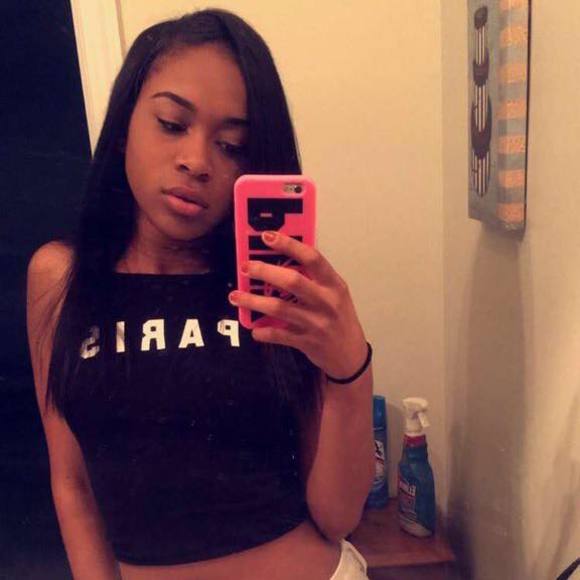 Meet your Posher, Whitegirll