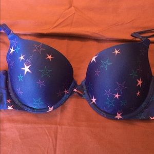 Victoria's Secret underwire push up bra
