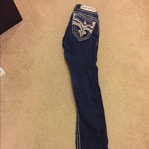 Rock revivals size 26