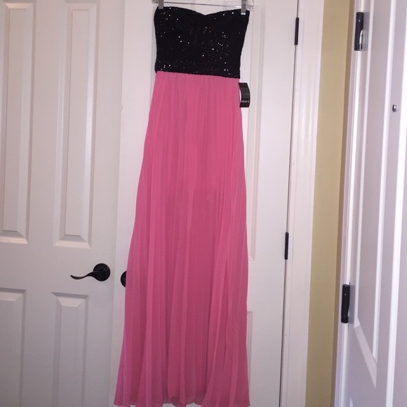 NWT Arden B. Long Special Event & Formal Dress